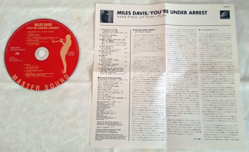Red label and liner notes for 2000 Master Sound version.