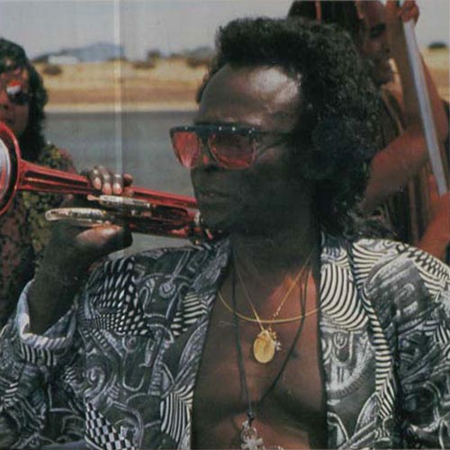 miles-trumpet-closeup-face