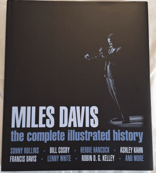 Miles Davis – The Complete Illustrated History cover