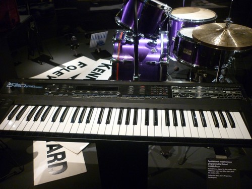 Roland%20D-50%20synth%20plus%20band%20cards%20used%20by%20MIles%20on-stage